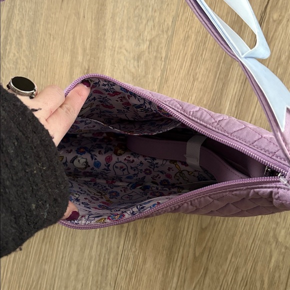 Disney x Vera Bradley beauty and the beast shoulder bag NWT - Picture 3 of 3